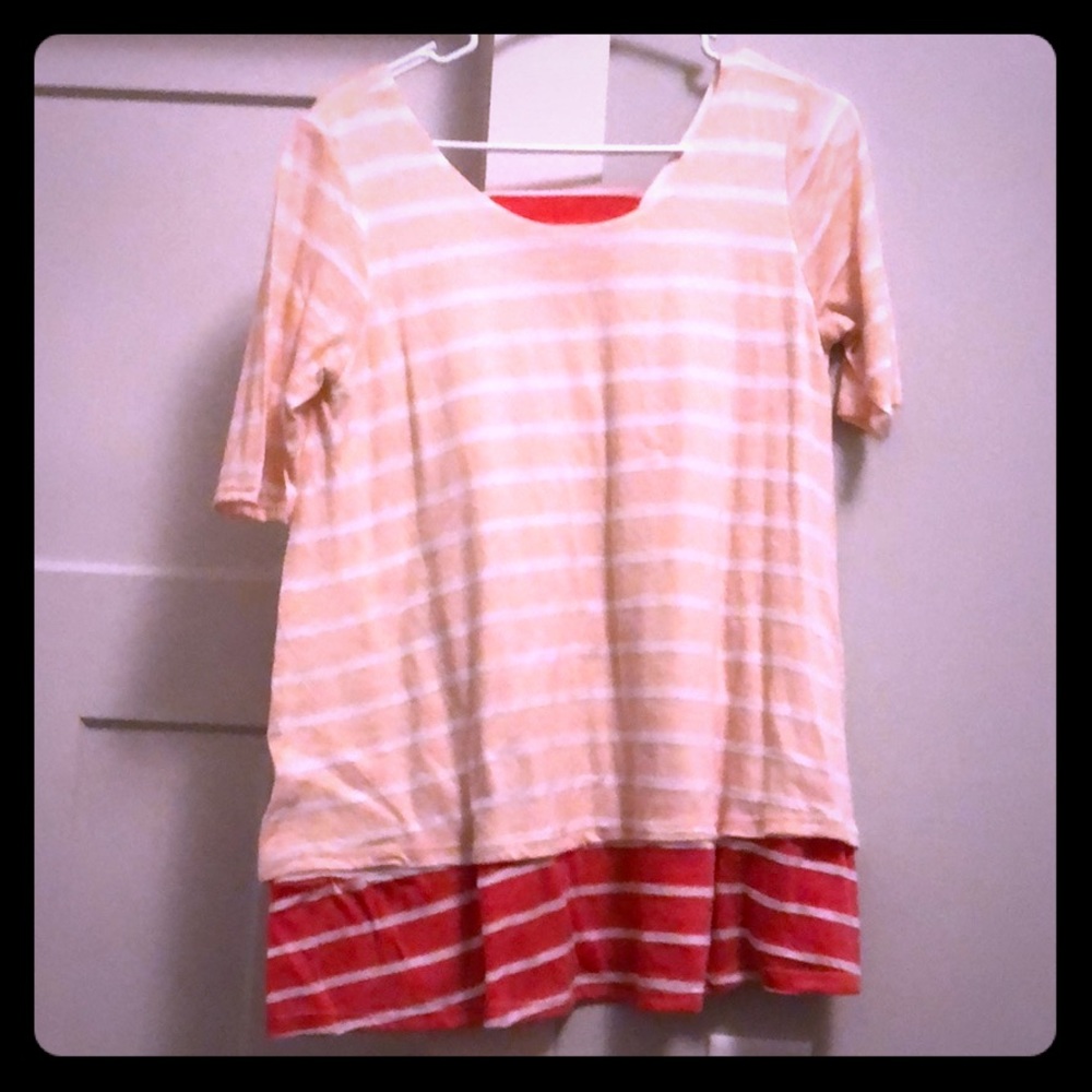 Cute top with fun detail on back